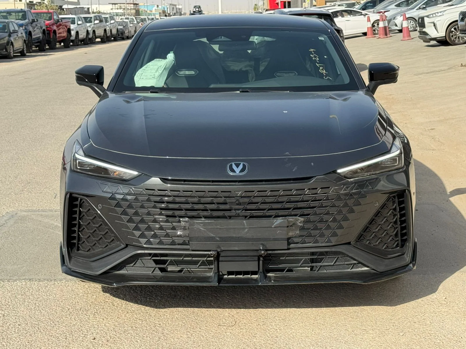 شانجان UNI-V إيليت 2026 فل كامل — صورة خارجية | نخبتي للسيارات